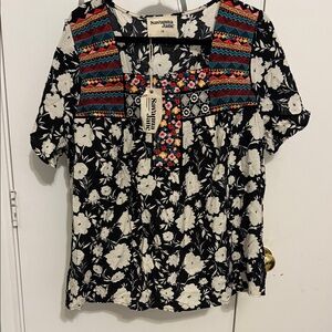 Savanna Jane Multicolor Embroidered Floral Blouse